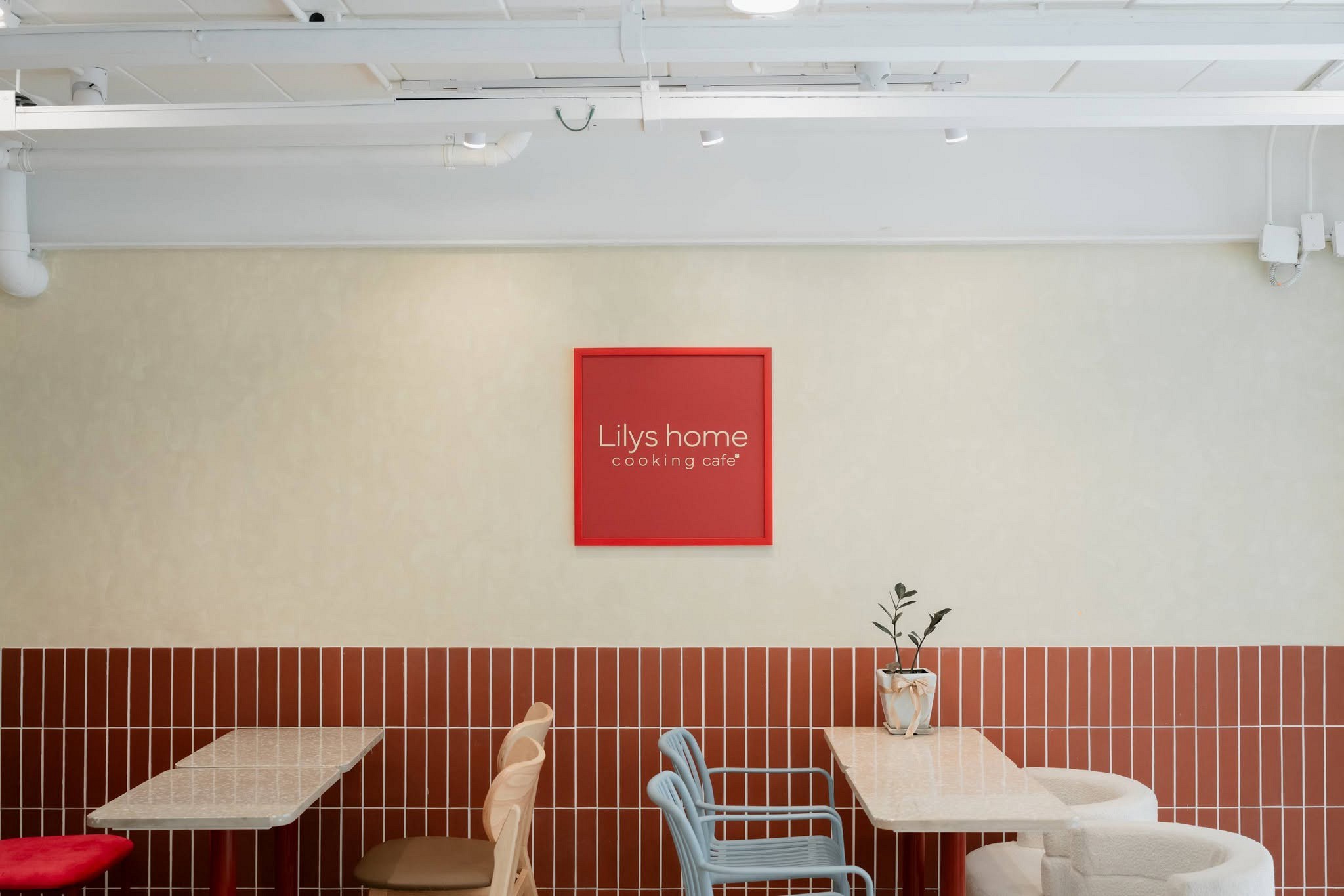 Lilys Home Cooking cafe